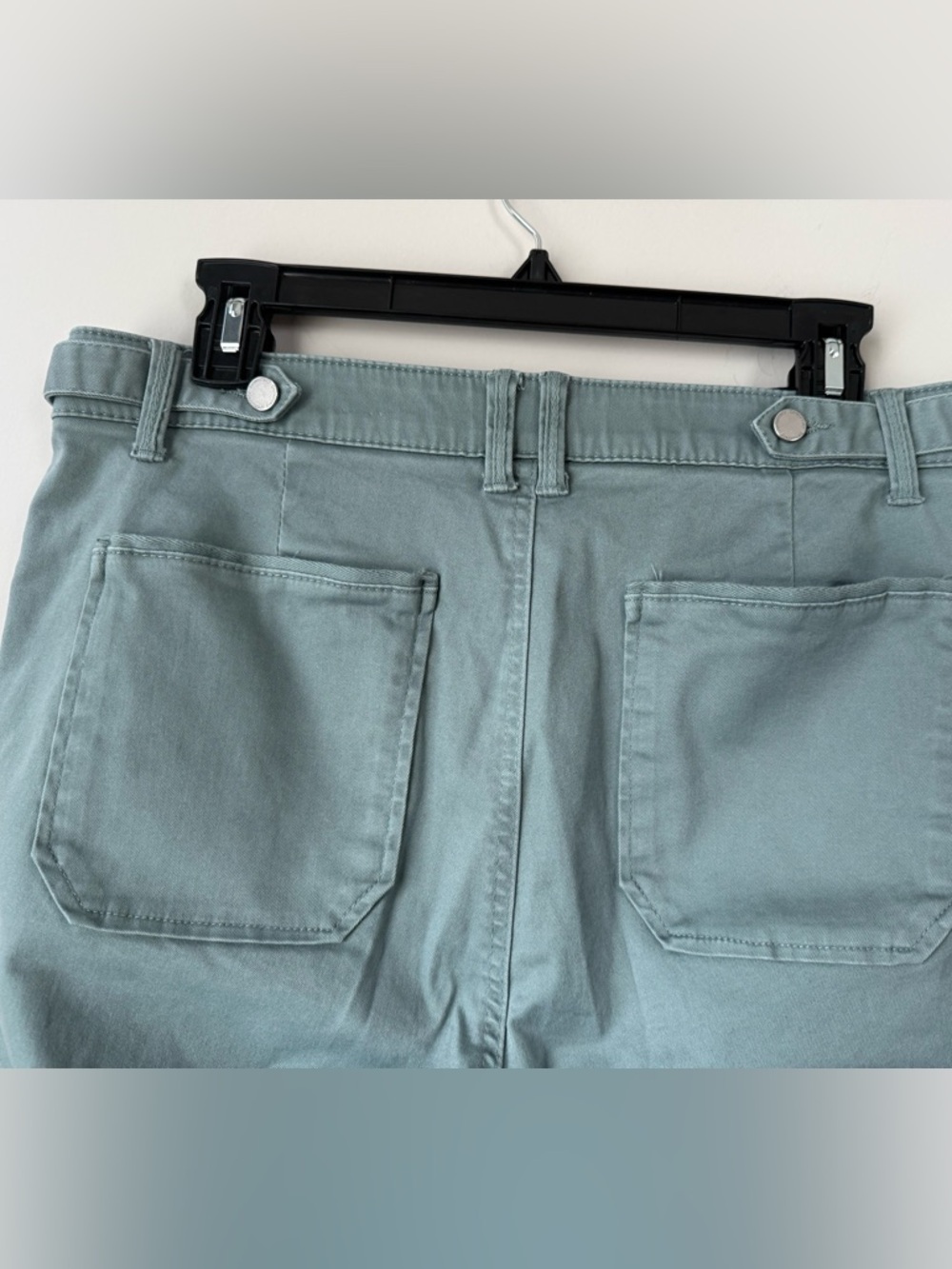 Democracy Ab Technology Women’s Chino Pant in Sage Green -  Size 12 - Picture 4 of 6
